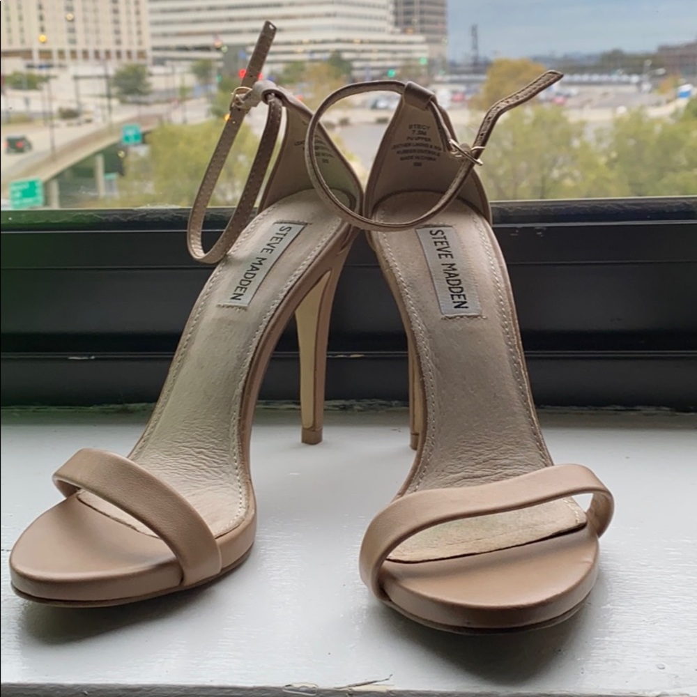 Steve Madden Nude Stecy Heels